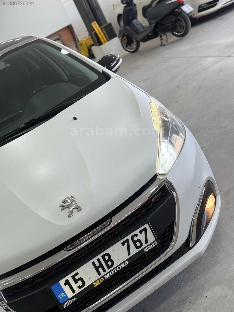 Galeriden Peugeot 208 1.2 PureTech GT Line 2016 Model Burdur 140.000 km Beyaz 4