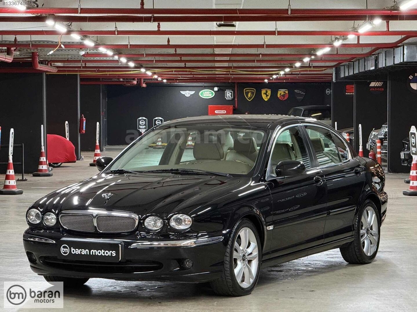 Galeriden Jaguar X-Type 2.1 Executive 2008 Model İstanbul 78.018 km Siyah 2