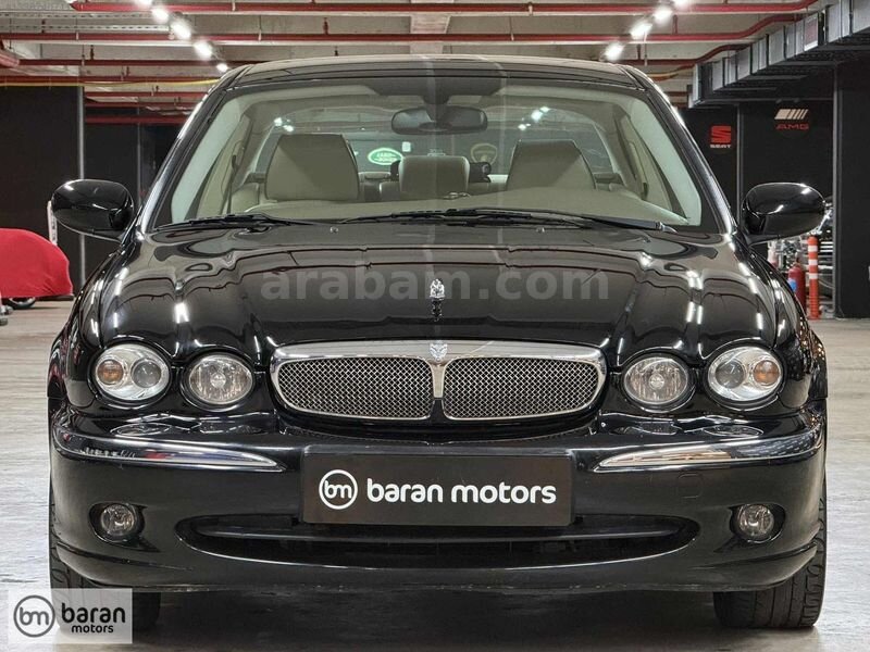 Galeriden Jaguar X-Type 2.1 Executive 2008 Model İstanbul 78.018 km Siyah