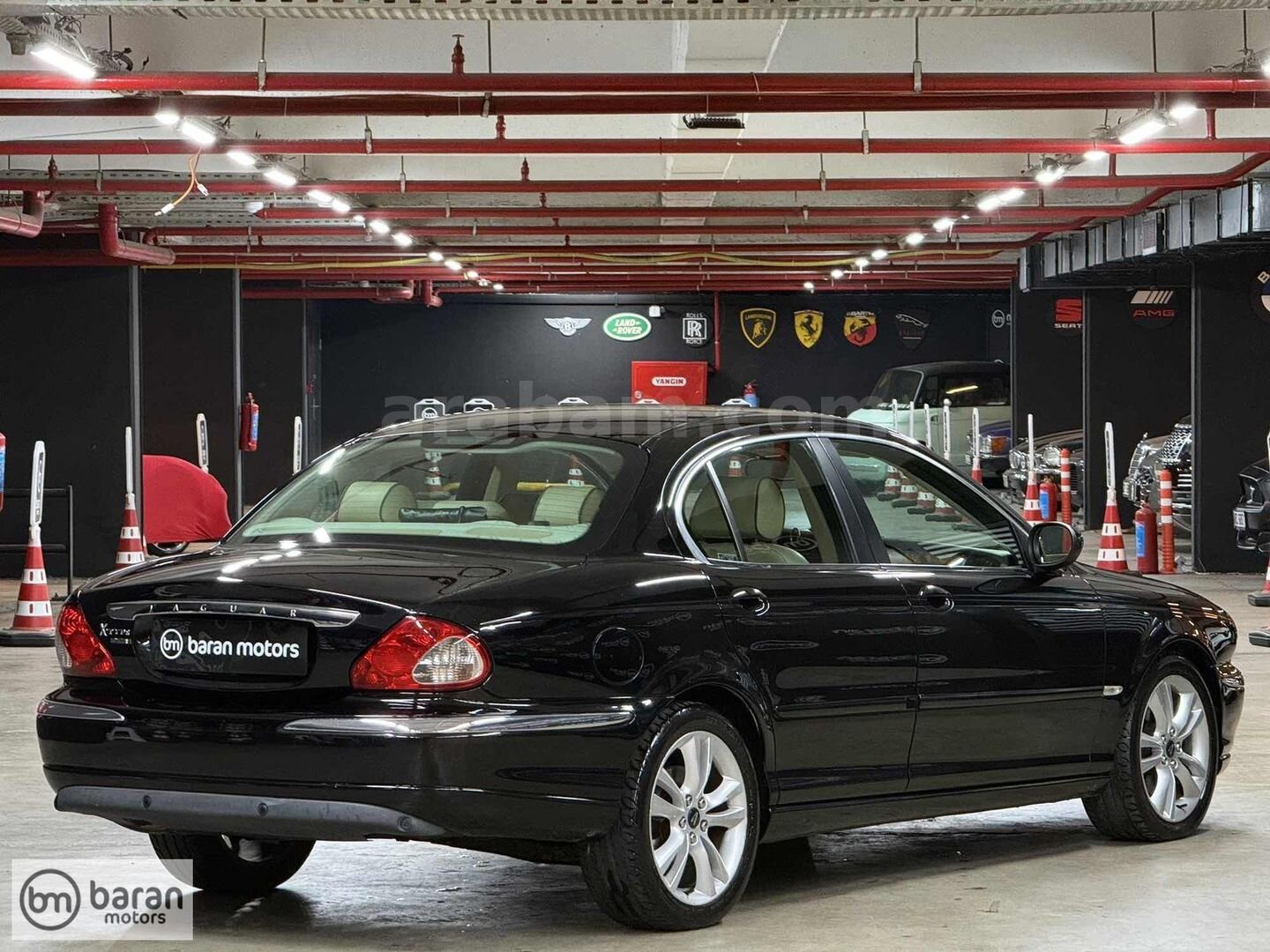 Galeriden Jaguar X-Type 2.1 Executive 2008 Model İstanbul 78.018 km Siyah 6