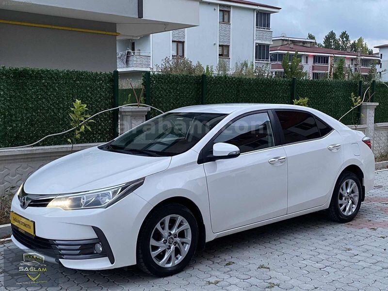 Galeriden Toyota Corolla 1.6 Advance 2016 Model Samsun 220.000 km Beyaz 1