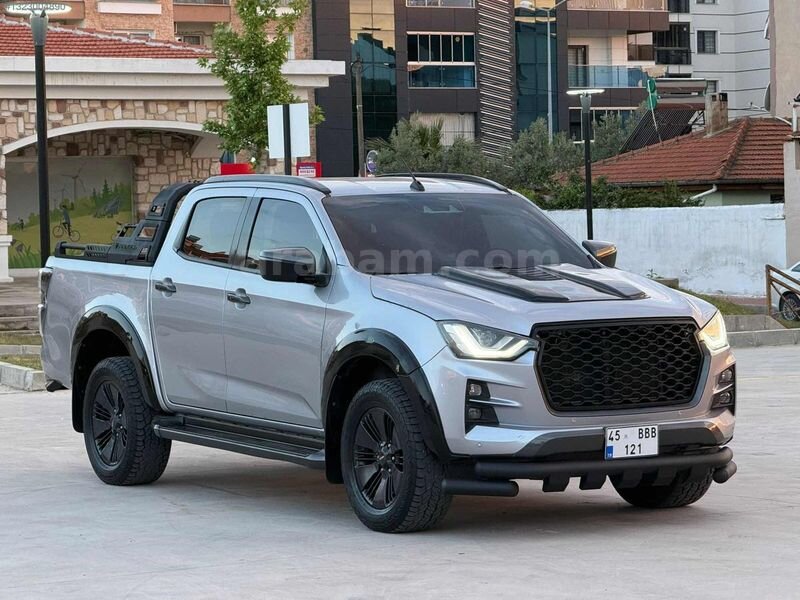 2021 ISUZU D-MAX 4x4 %20 fatura mevcuttur