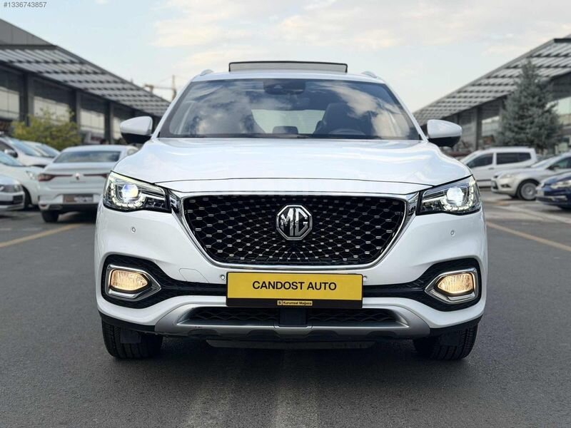 CANDOST AUTO'DAN İÇİ KIRMIZI HATASIZ MG