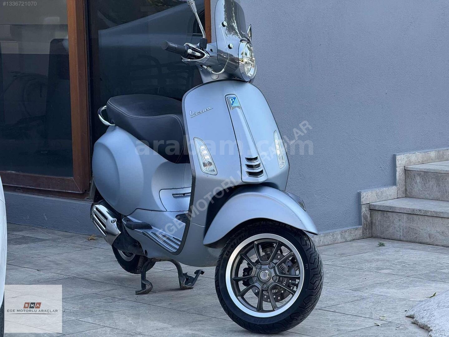 Galeriden Vespa Primavera 150 S 2022 Model Muğla 6.001 KM Gri