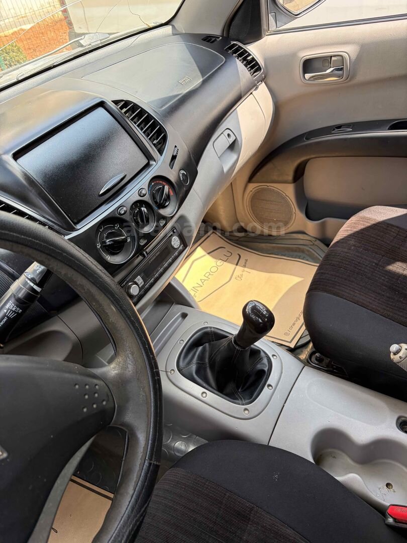 Sahibinden Mitsubishi L 200 4x2 Invite 2009 Model 315.000 km Gri (Gümüş) 4
