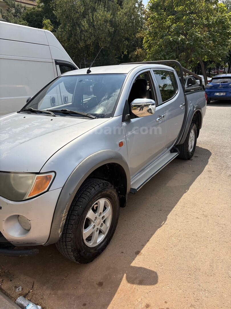 Sahibinden Mitsubishi L 200 4x2 Invite 2009 Model 315.000 km Gri (Gümüş) 2