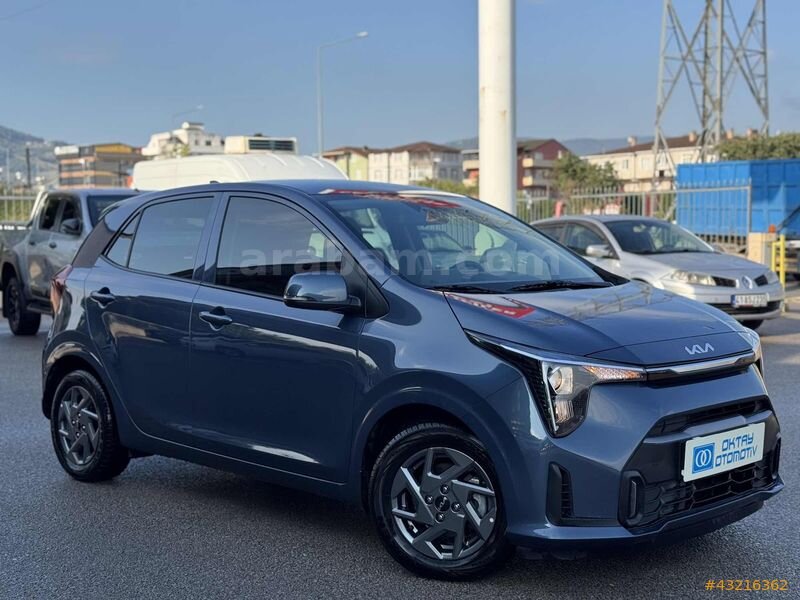 BOYASIZ 9.000 km'de YENİ KASA 2024 model Picanto 1.0L MPI Feel