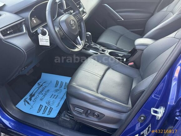 Galeriden Toyota Corolla Cross 1.8 Hybrid Passion X-Pack 2023