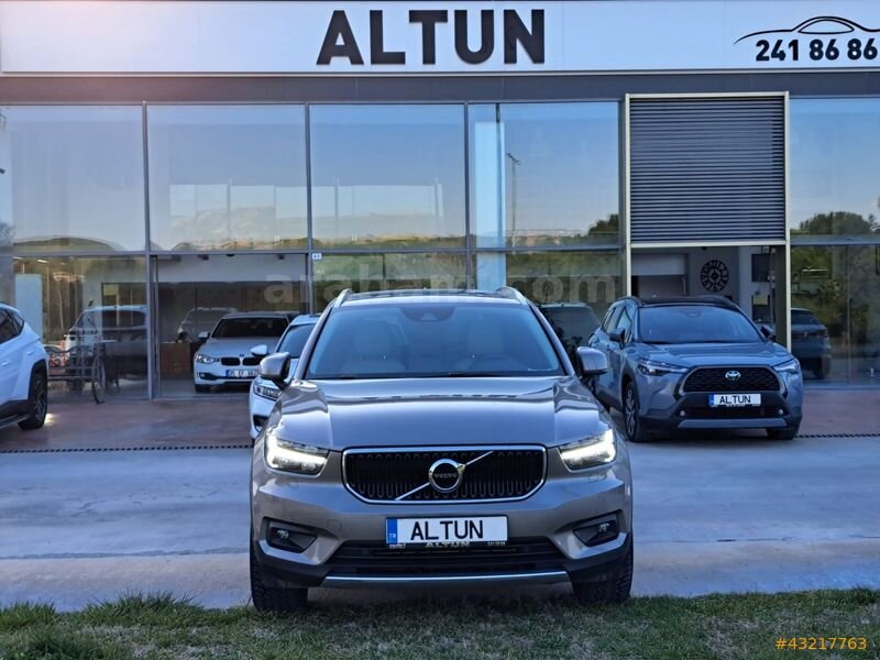 2021 MODEL VOLVO XC40 1.5 T3 MOMENTUM PAKET 159.000 KM'de!