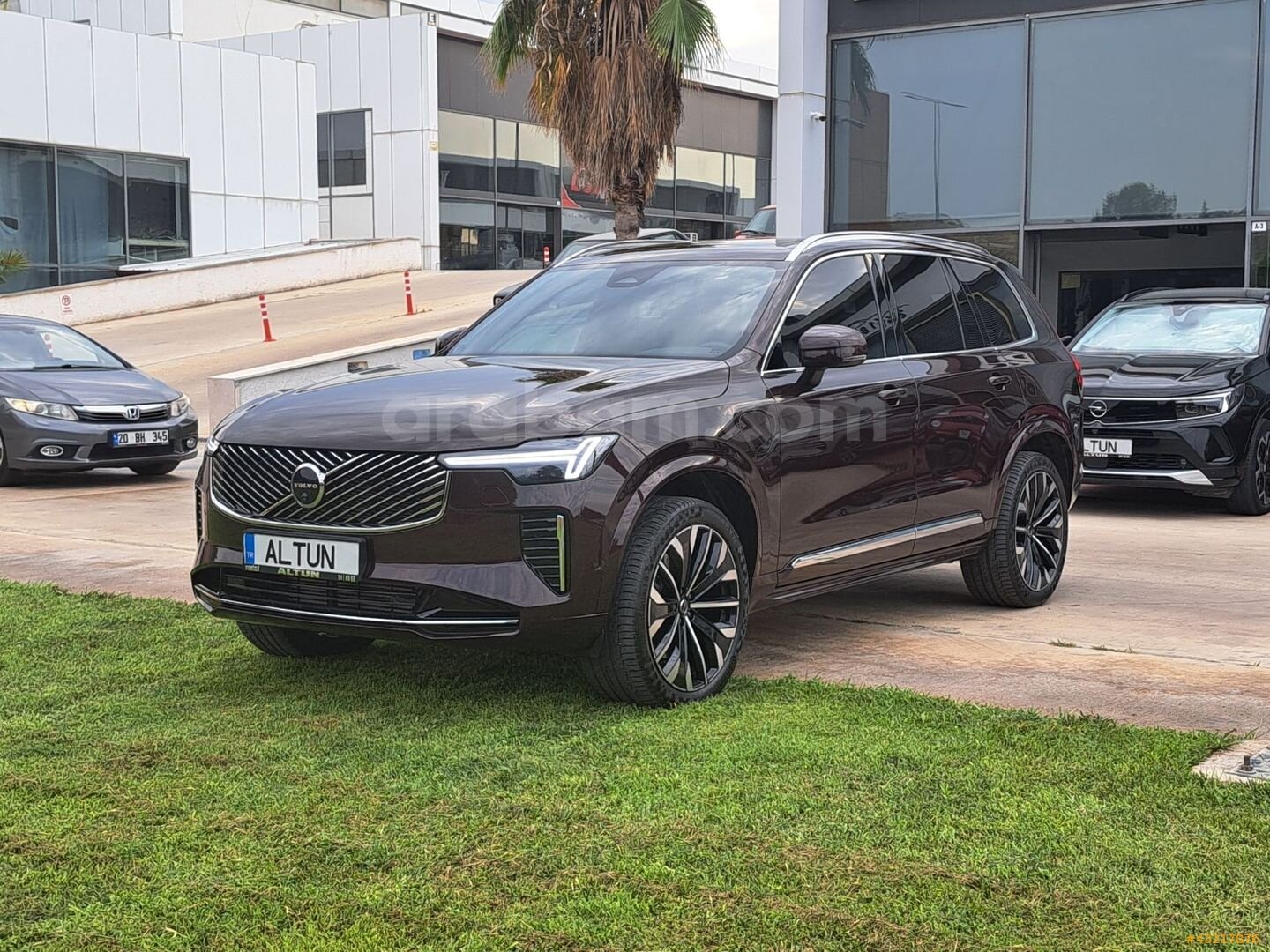2025 VOLVO XC90 2.0T8 RECHARGE PLUS BRİGHT PAKET 455 HP HATASIZ! 2