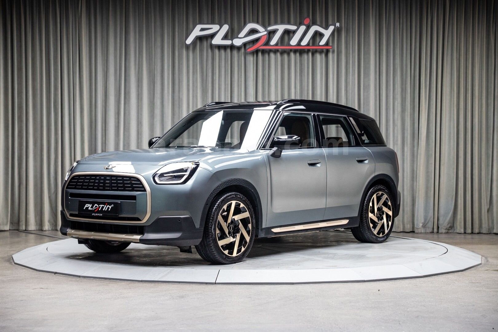 2024 MINI Countryman E E Favoured 1