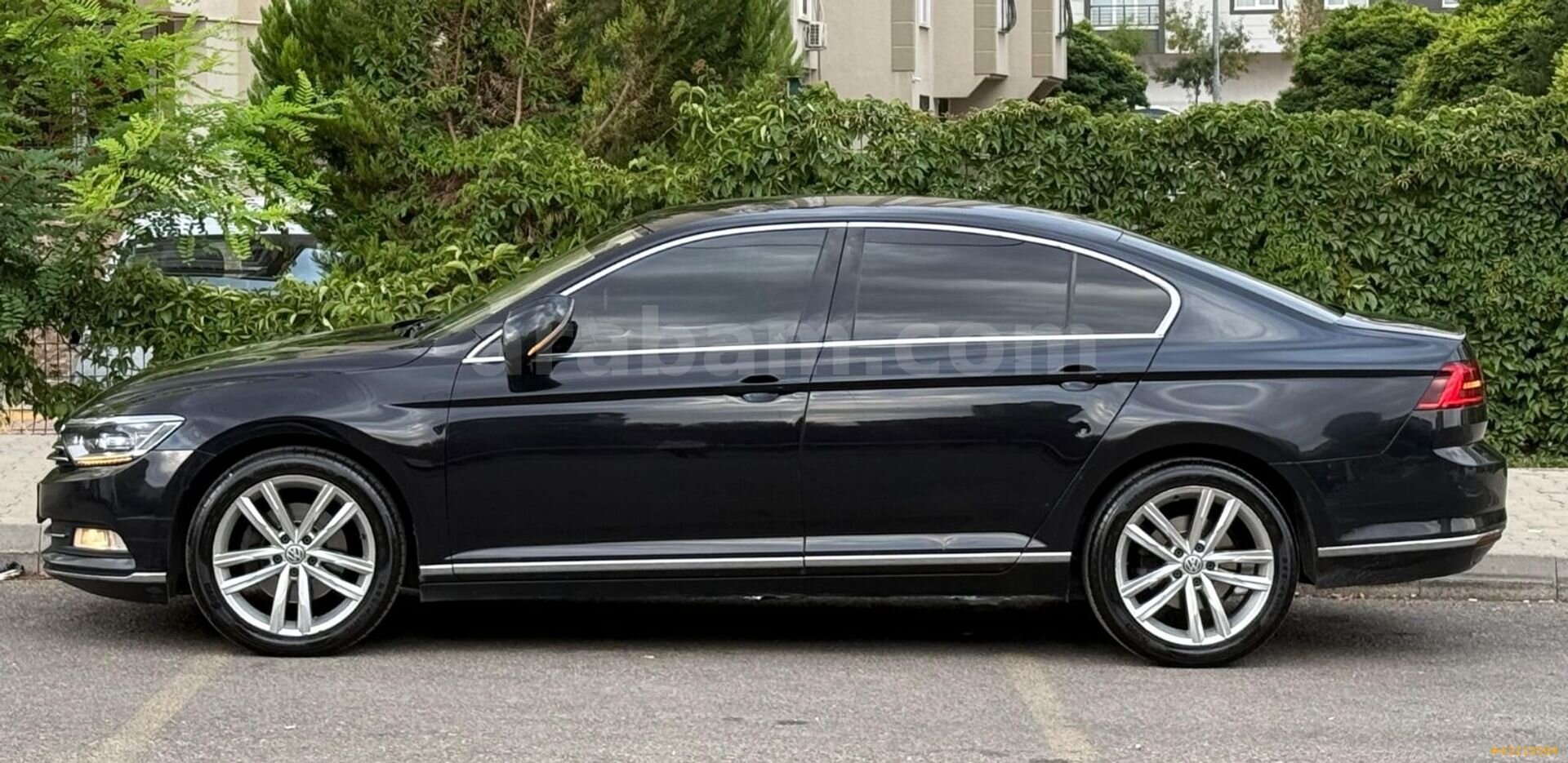 OZAN AUTO'DAN EMSALSİZ TEMİZLİKTE 2017 MODEL 1.6 OTOMATİK PASSAT 7