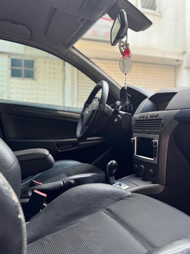 Galeriden Opel Astra 1.6 Enjoy 2005 Model Gaziantep 267.500 km Siyah 7