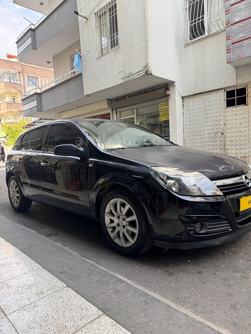 Galeriden Opel Astra 1.6 Enjoy 2005 Model Gaziantep 267.500 km Siyah 2