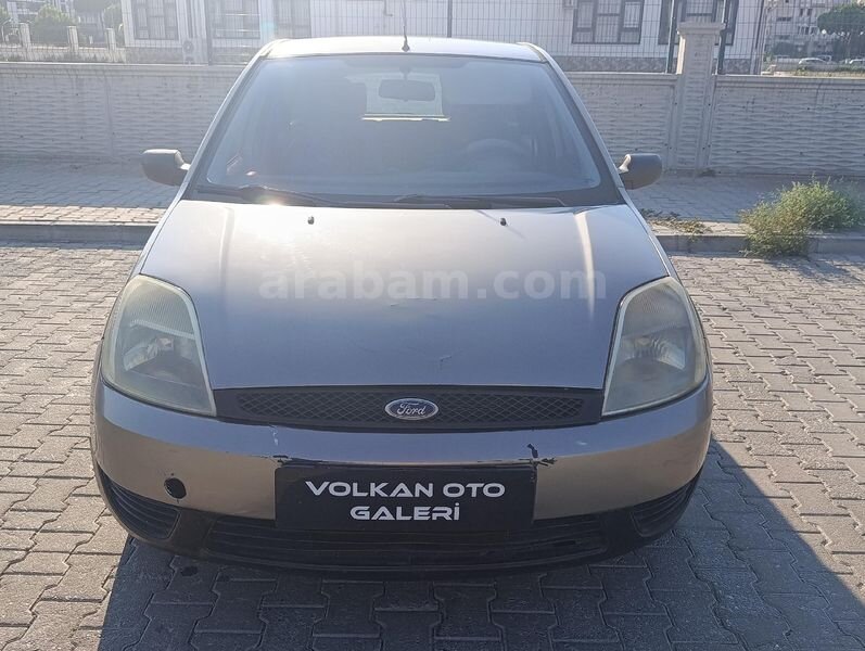 Galeriden Ford Fiesta 1.4 Comfort 2004 Model Aydın 341.000 km Şampanya