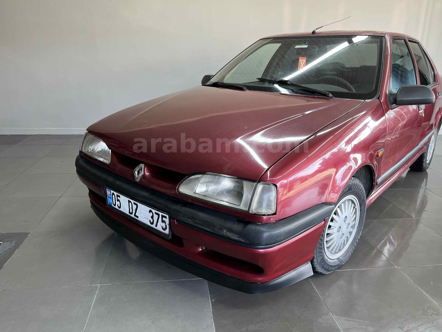 GALERİDEN RENAULT R 19 1.6 EUROPA RTE 2000 MODEL AMASYA