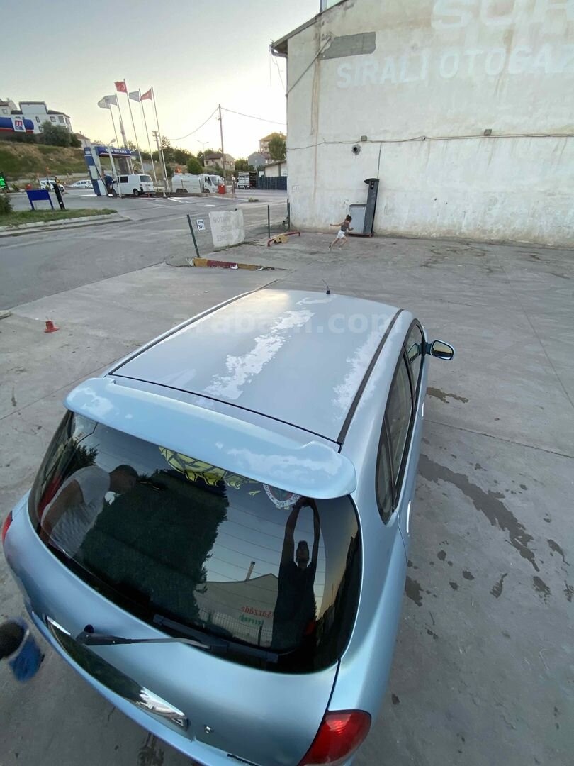 Sahibinden Daihatsu Sirion 1.3 2004 Model Sivas 200.000 km Mavi 2