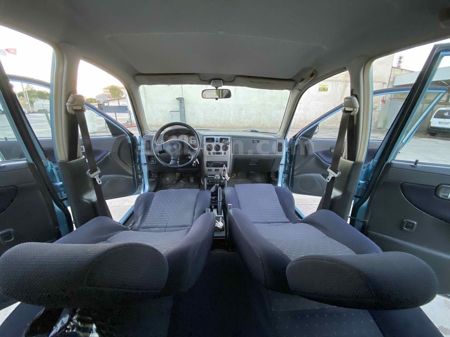 Sahibinden Daihatsu Sirion 1.3 2004 Model Sivas 200.000 km Mavi 3