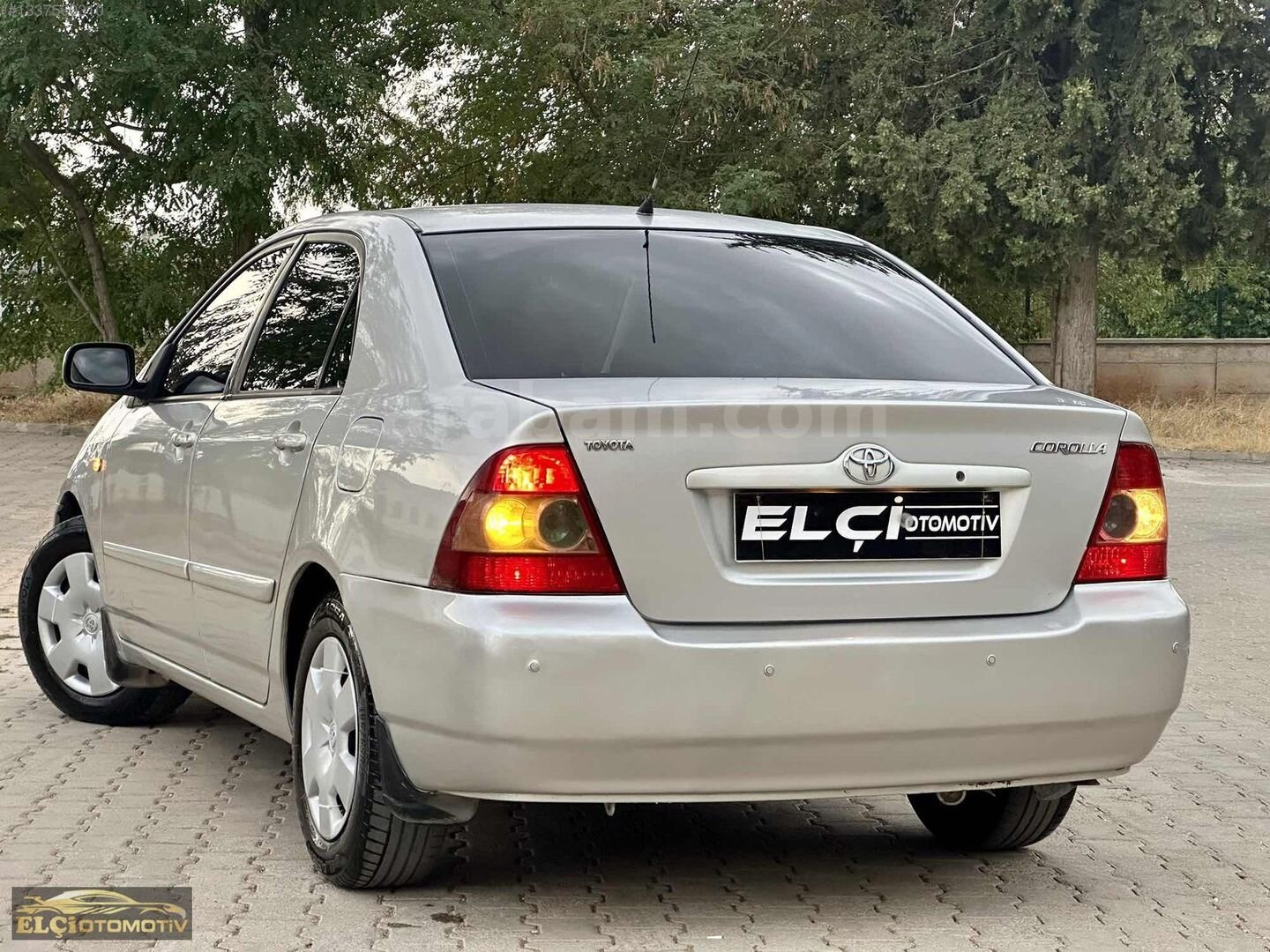 Galeriden Toyota Corolla 1.6 Terra Special 2005 Model Adıyaman 265.000 km Gri 3
