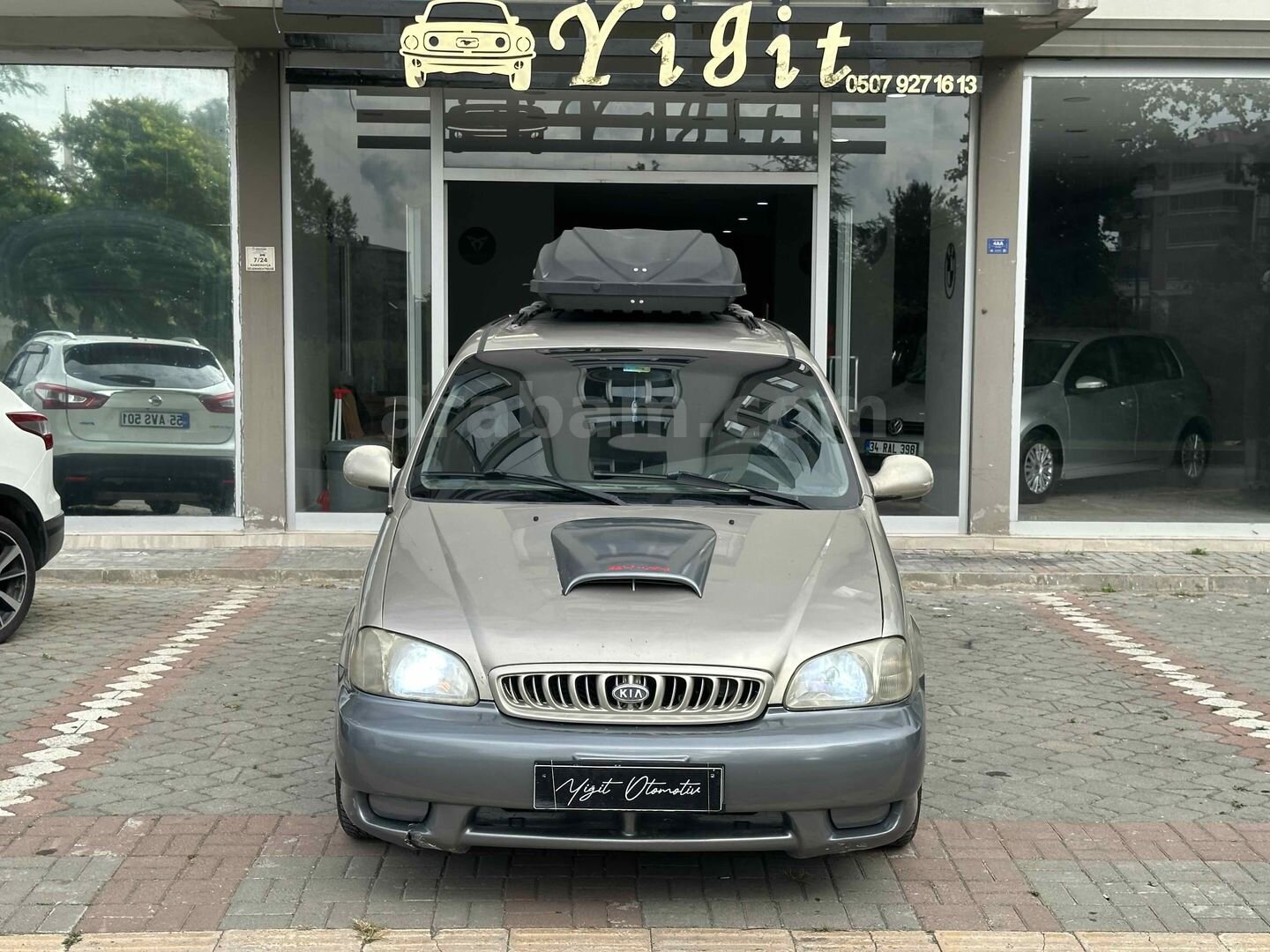Galeriden Kia Carnival 2.9 TD LS 2001 Model Samsun 6.000 km Gri 2