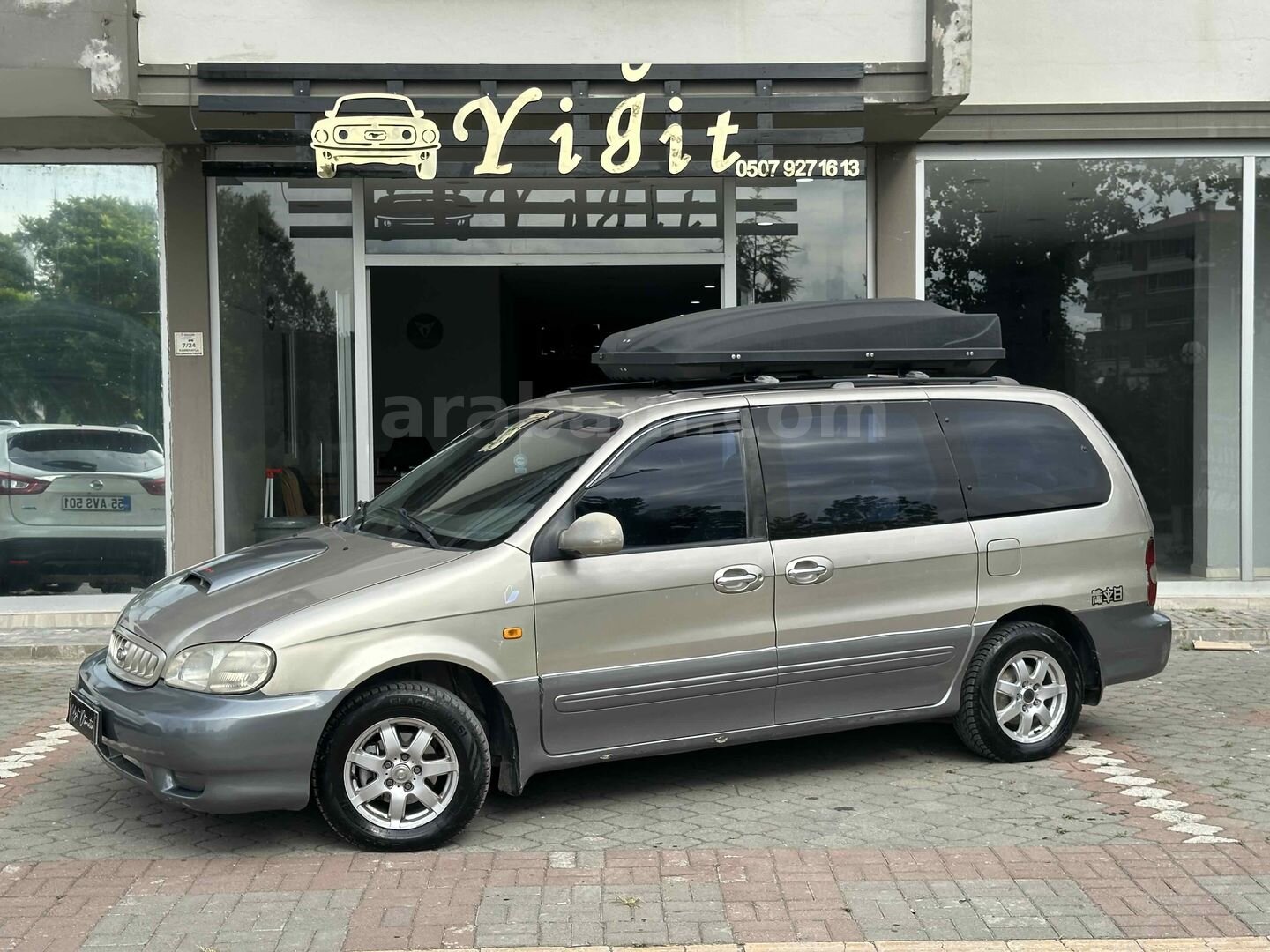 Galeriden Kia Carnival 2.9 TD LS 2001 Model Samsun 6.000 km Gri 7