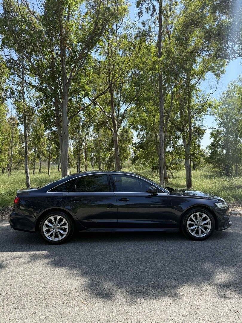 Sahibinden Audi A6 Sedan 2.0 TDI Quattro 2016 Model İzmir 380.000 km Lacivert 5