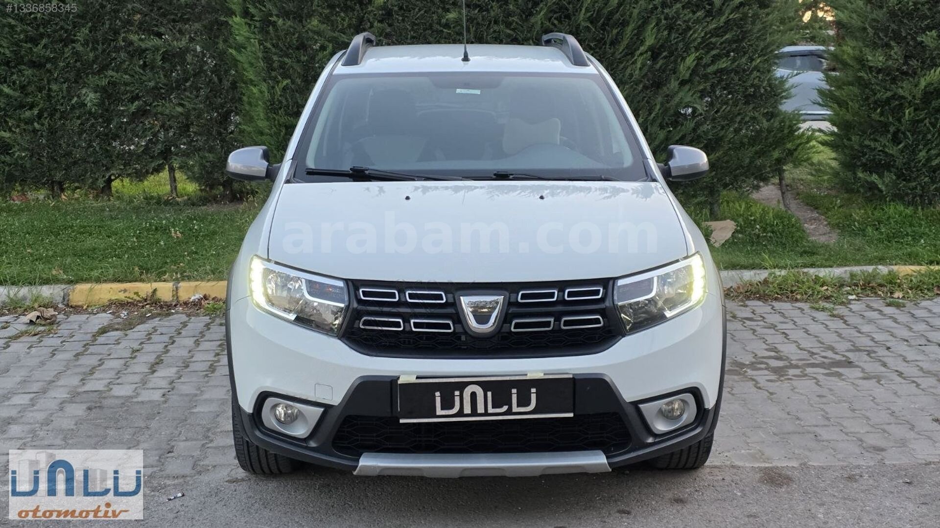 Galeriden Dacia Sandero 0.9 ECO-G Turbo Stepway 2020 Model Balıkesir 111.000 km Beyaz 3