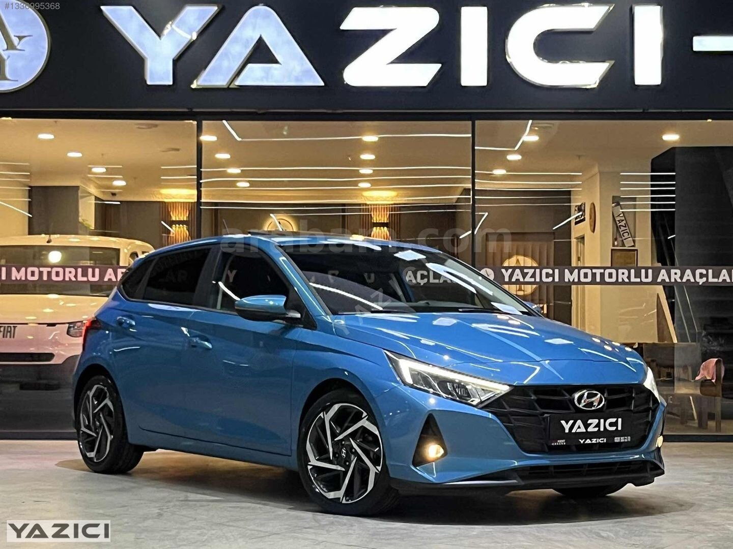 Galeriden Hyundai i20 1.4 MPI Style Plus 2021 Model Ankara 42.000 km Mavi 3