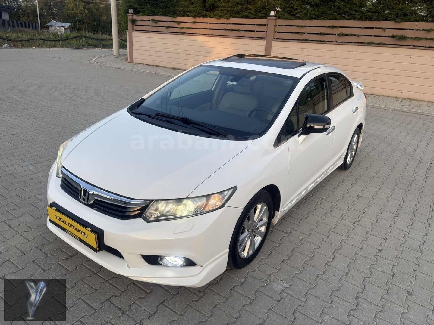 Galeriden Honda Civic 1.6i VTEC Eco Elegance 2013 Model Bolu 147.000 km Beyaz 1