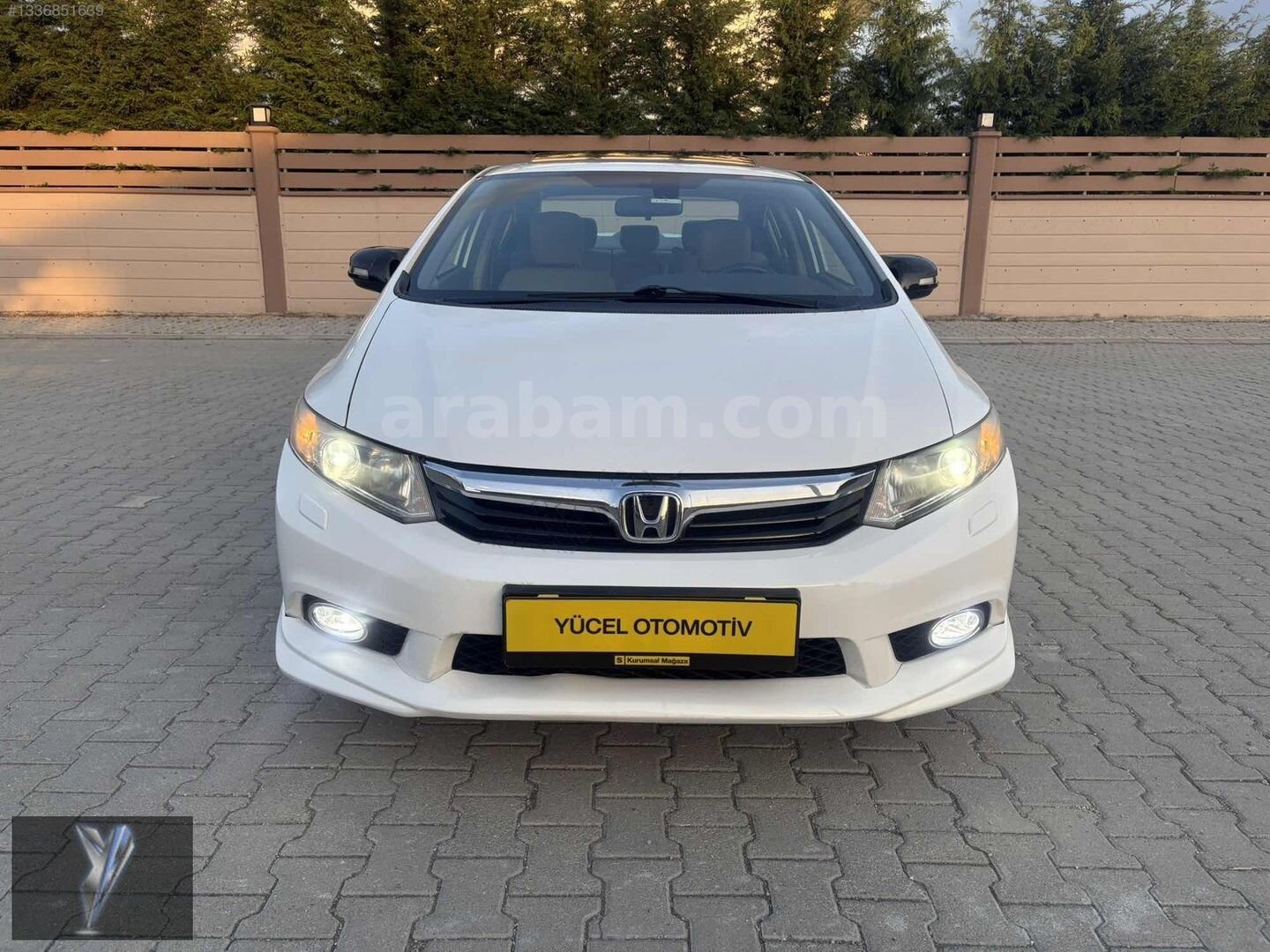 Galeriden Honda Civic 1.6i VTEC Eco Elegance 2013 Model Bolu 147.000 km Beyaz 2