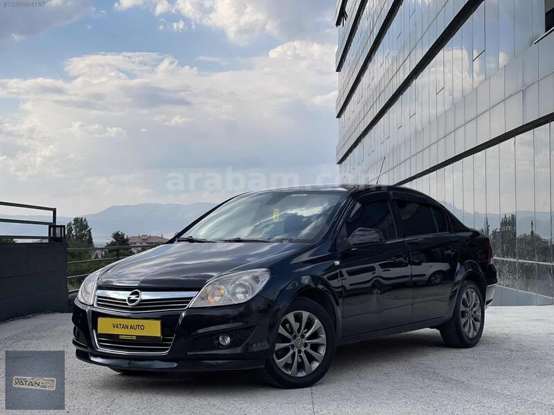 Galeriden Opel Astra 1.6 Enjoy 111.Yıl 2012 Model Erzurum 179.000 km Siyah 1