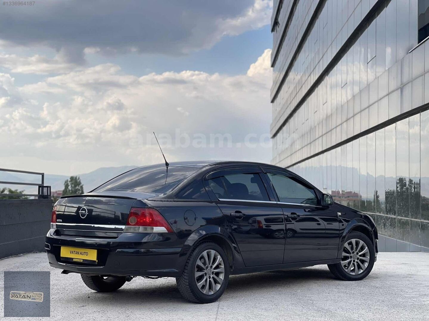 Galeriden Opel Astra 1.6 Enjoy 111.Yıl 2012 Model Erzurum 179.000 km Siyah 6
