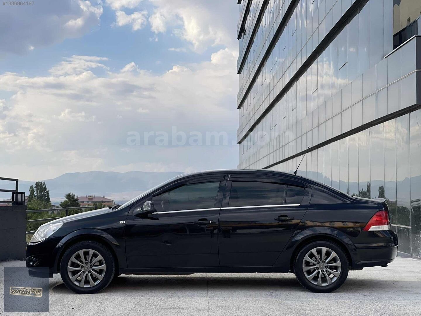 Galeriden Opel Astra 1.6 Enjoy 111.Yıl 2012 Model Erzurum 179.000 km Siyah 4