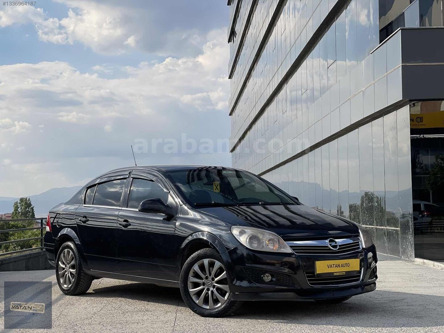 Galeriden Opel Astra 1.6 Enjoy 111.Yıl 2012 Model Erzurum 179.000 km Siyah 3