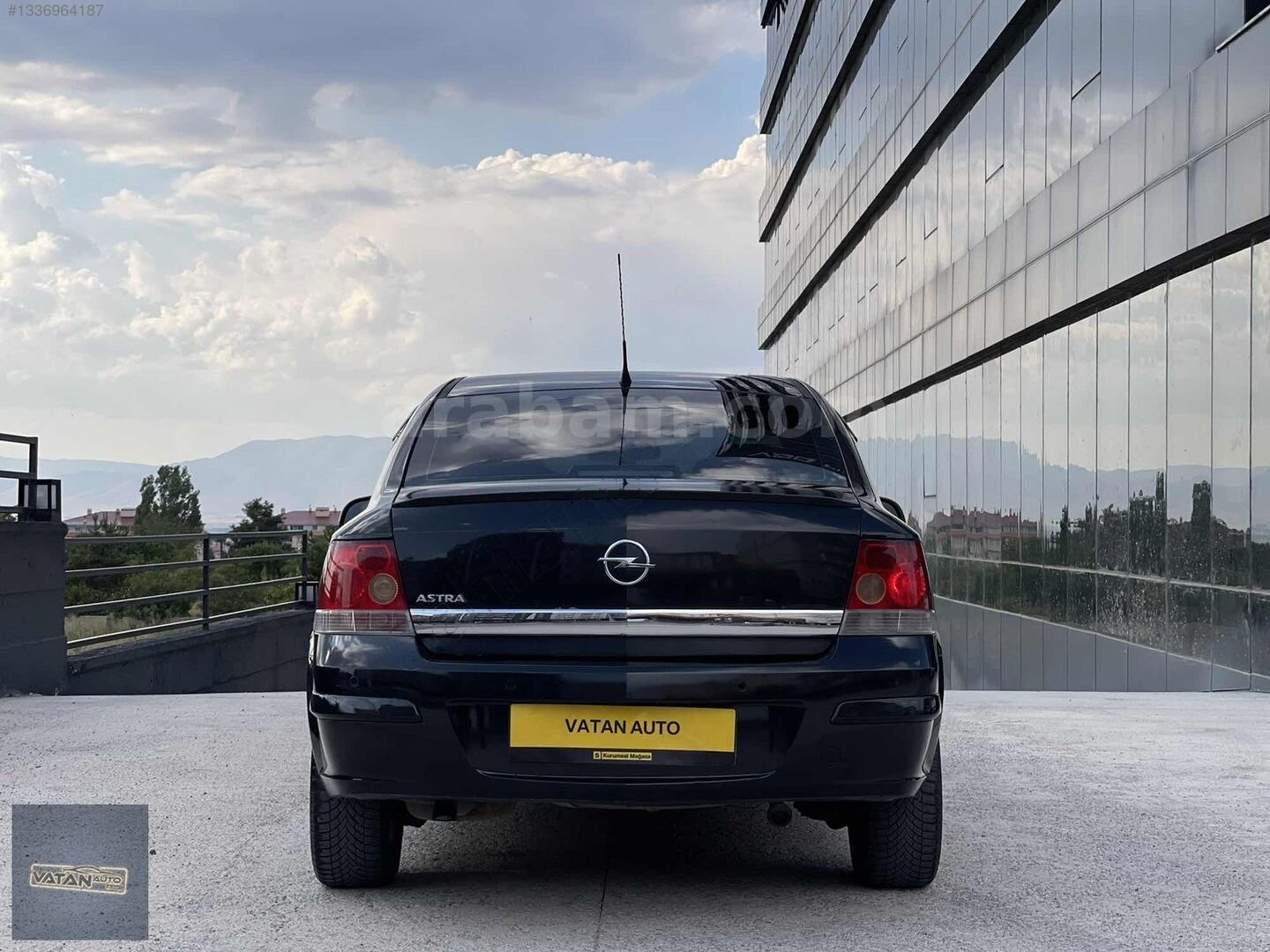 Galeriden Opel Astra 1.6 Enjoy 111.Yıl 2012 Model Erzurum 179.000 km Siyah 7