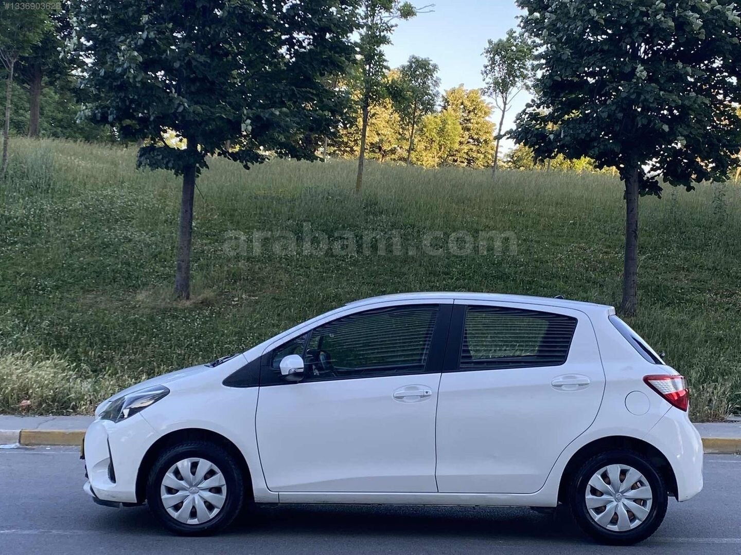 Galeriden Toyota Yaris 1.0 Life 2018 Model İstanbul 226.000 km Beyaz 7