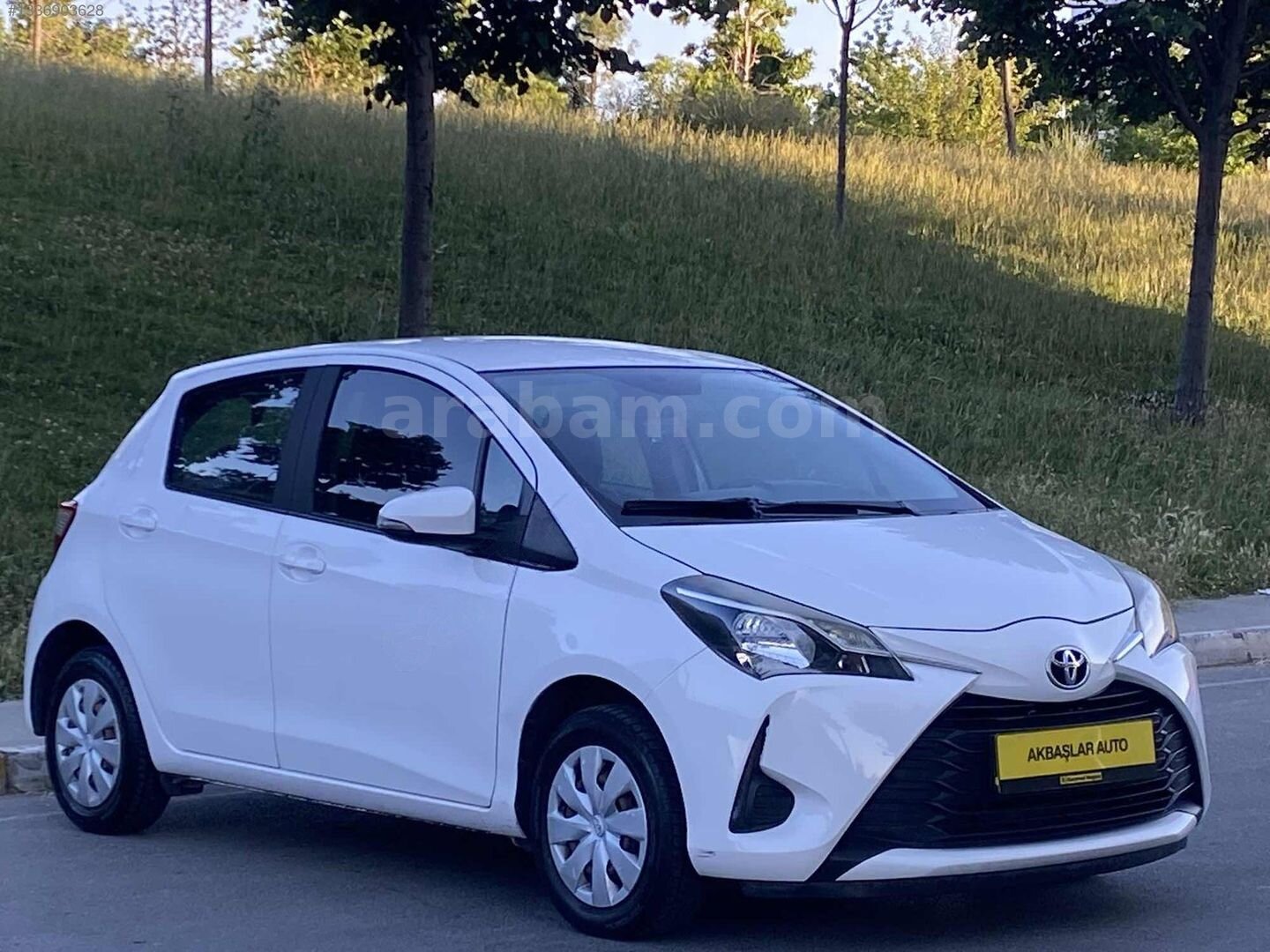 Galeriden Toyota Yaris 1.0 Life 2018 Model İstanbul 226.000 km Beyaz 4