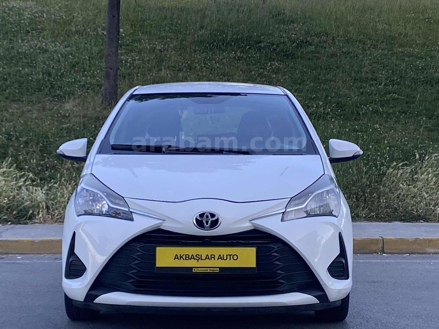 Galeriden Toyota Yaris 1.0 Life 2018 Model İstanbul 226.000 km Beyaz 2