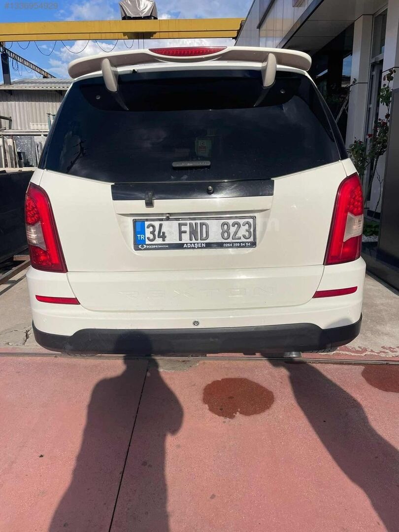Galeriden KGM SsangYong Rexton 2.0 e-XDI W 4x4 Limited 2012 Model Sakarya 277.000 km Beyaz 5