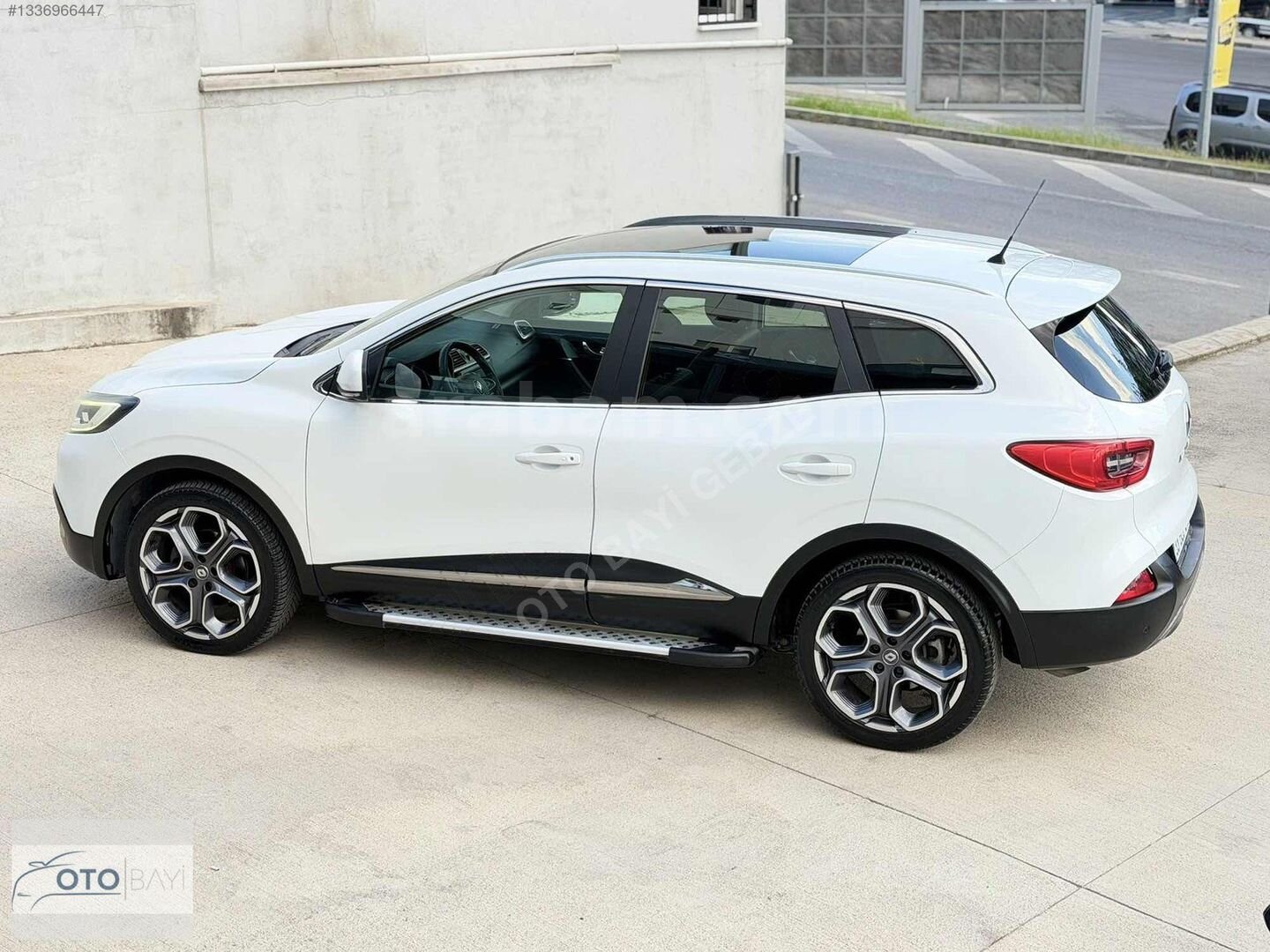OTO BAYİ GEBZE 2015 ICON CAM TAVAN 85.000 KM 1.59 KREDİ 7