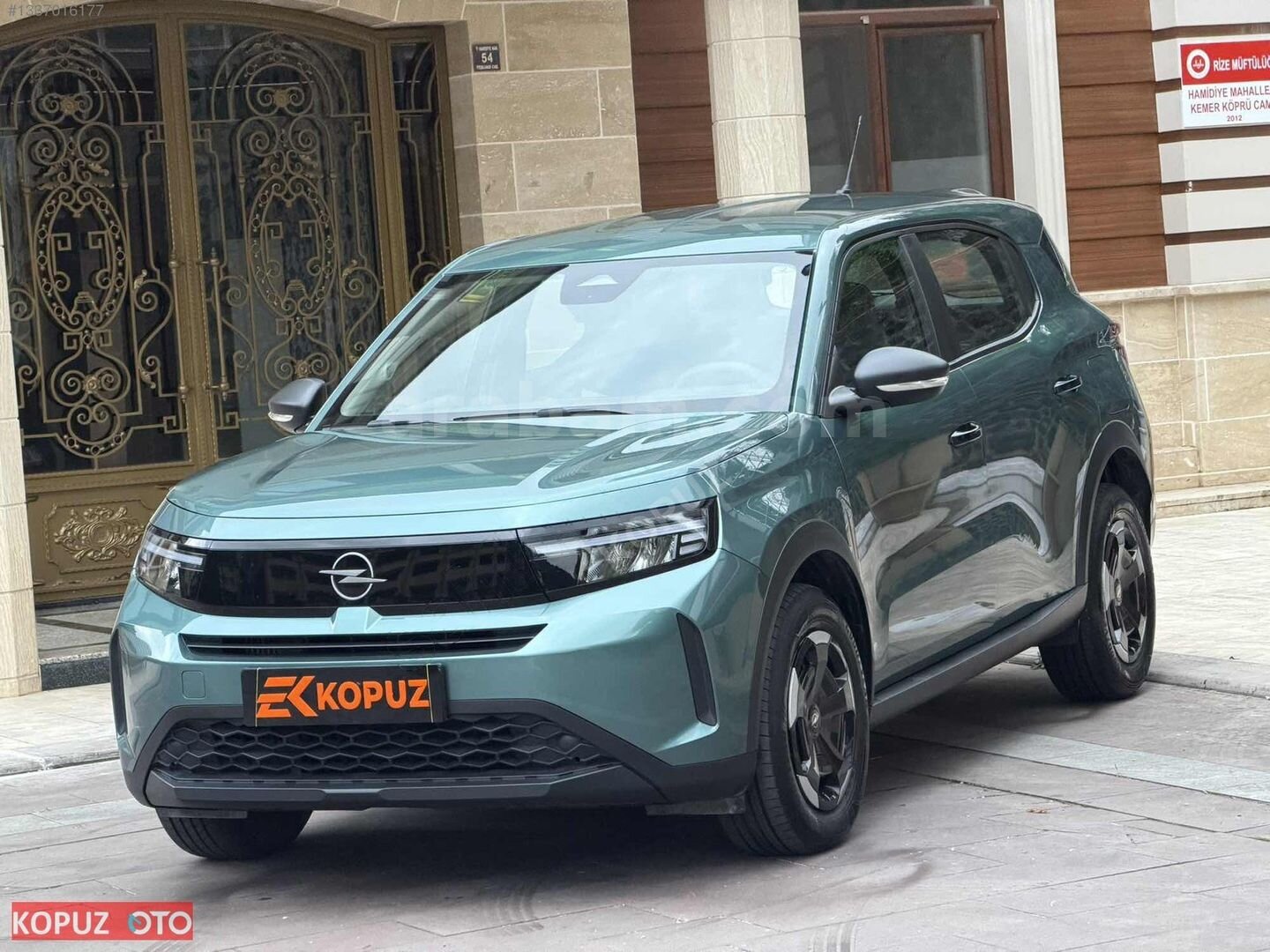 Galeriden Opel Frontera 1.2 Hybrid Edition 2025 Model Rize 14.000 km Yeşil 4