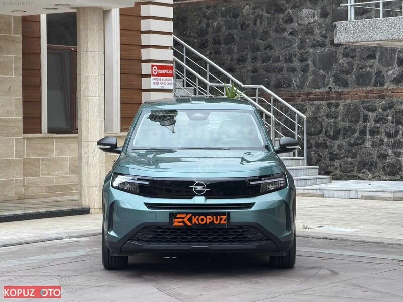 Galeriden Opel Frontera 1.2 Hybrid Edition 2025 Model Rize 14.000 km Yeşil