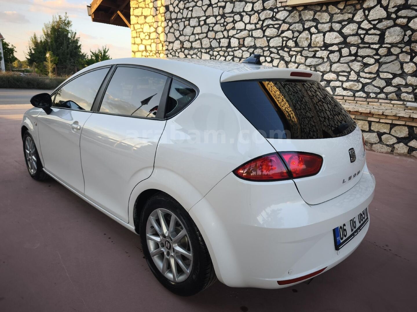 Galeriden Seat Leon 1.2 TSI Style 2011 Model Konya 188.000 km Beyaz 6