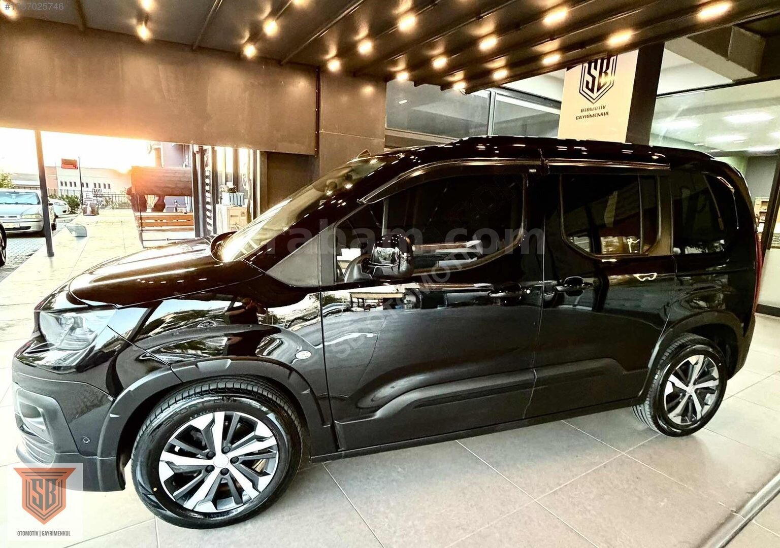 Galeriden Peugeot Rifter 1.5 BlueHDI GT 2023 Model Bursa 88.000 km Siyah 6