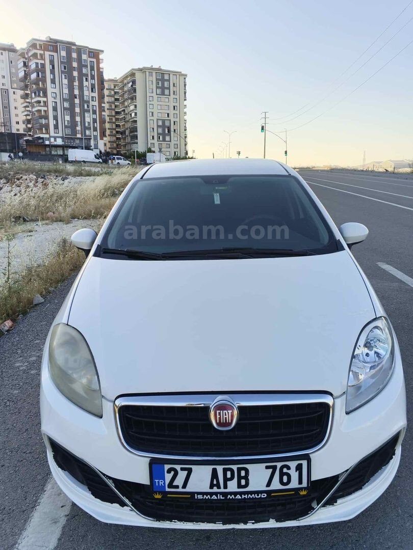Galeriden Fiat Linea 1.3 Multijet Pop 2013 Model Gaziantep 230.000 km Beyaz 6