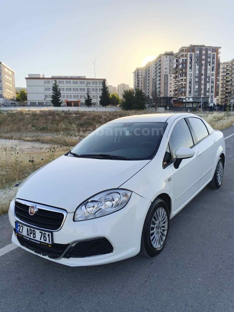 Galeriden Fiat Linea 1.3 Multijet Pop 2013 Model Gaziantep 230.000 km Beyaz 3