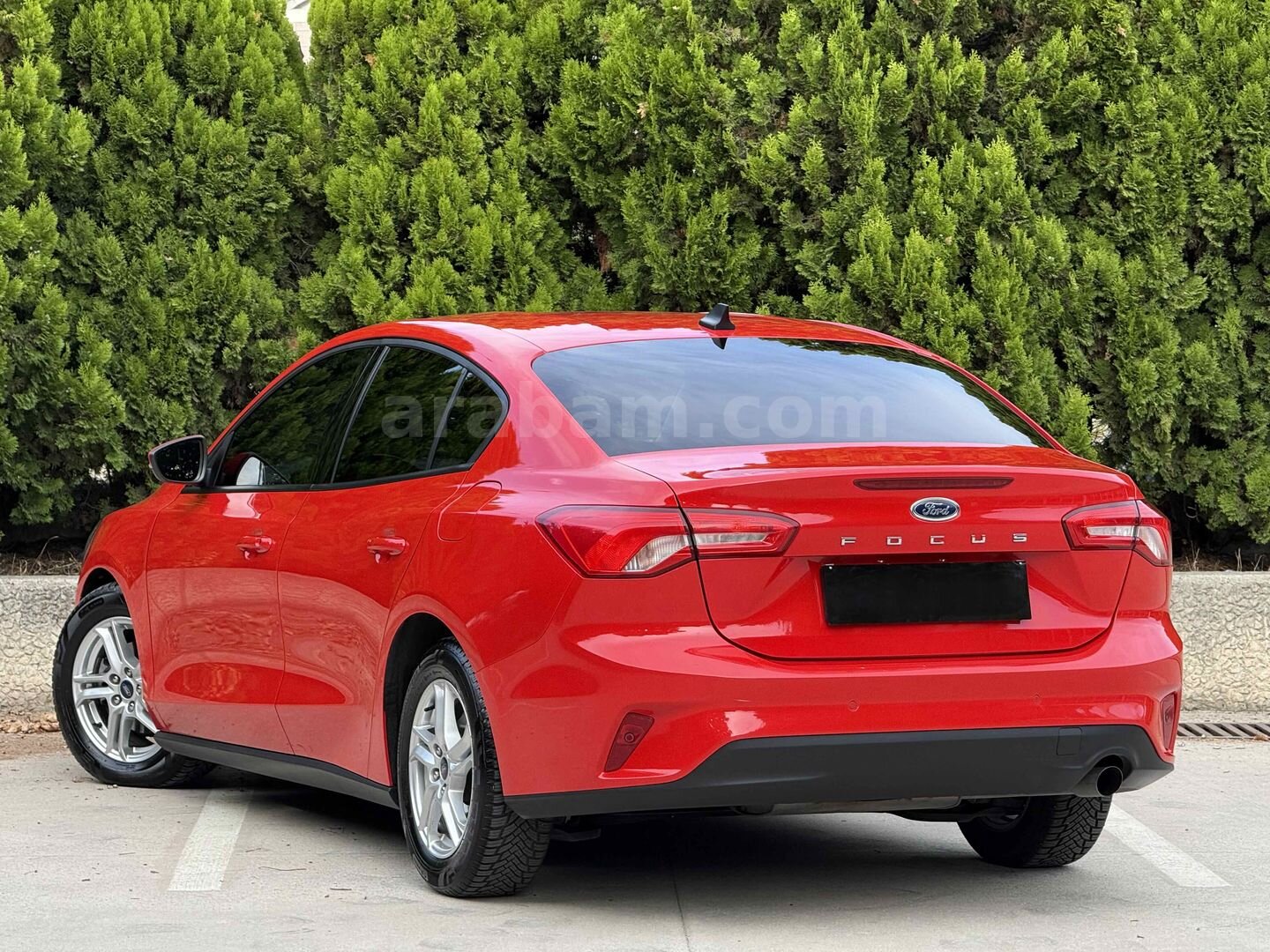 Galeriden Ford Focus 1.5 TDCi Trend X 2020 Model İstanbul 76.000 km Kırmızı 7