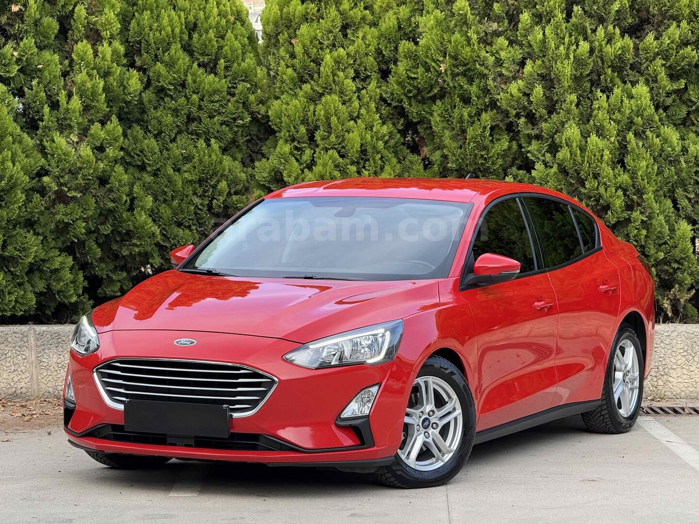 Galeriden Ford Focus 1.5 TDCi Trend X 2020 Model İstanbul 76.000 km Kırmızı 1