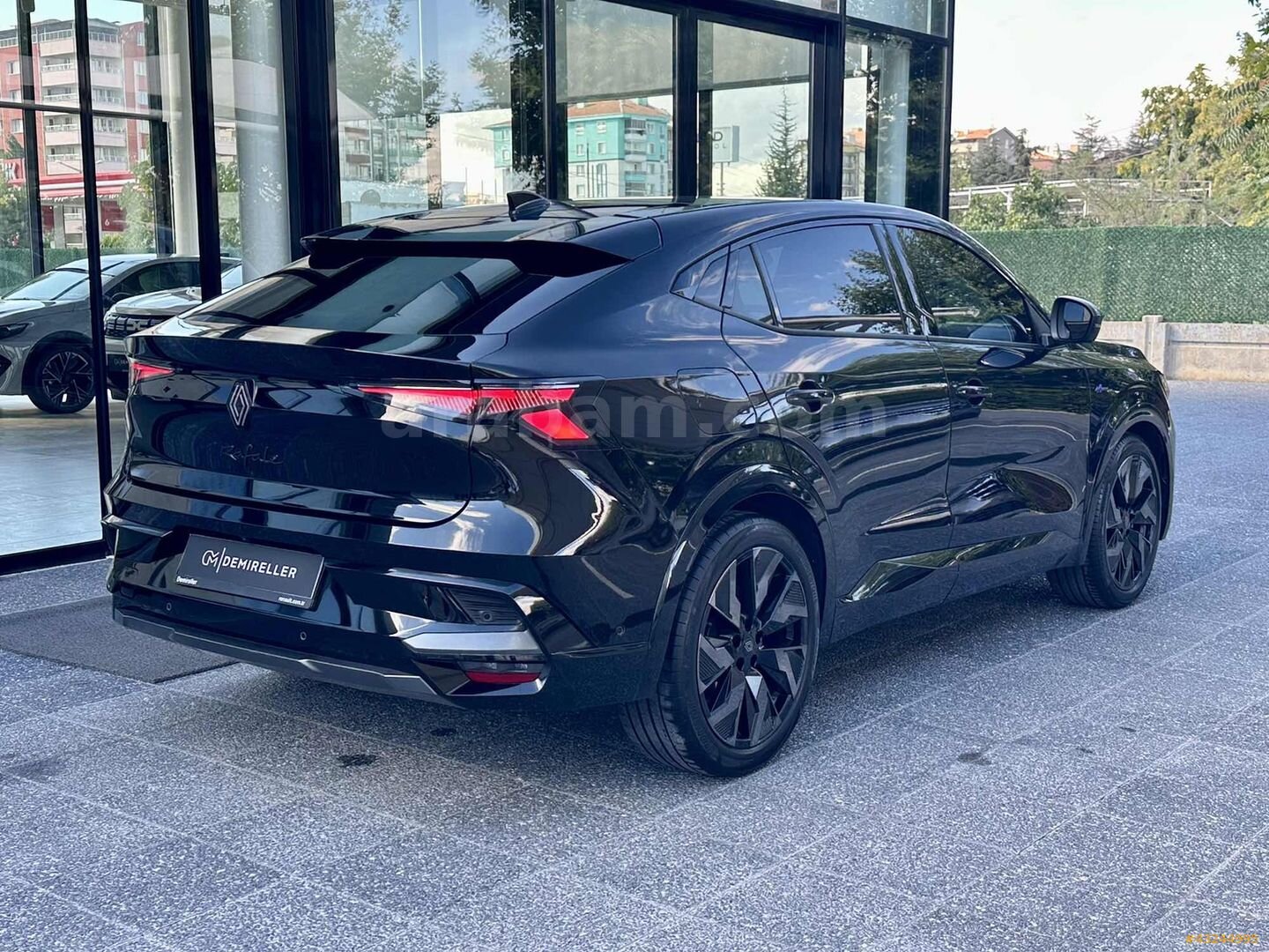 Renault Bayiden 2024 Rafale 1.2 200 Hp Esprit Alpine 4Control 7