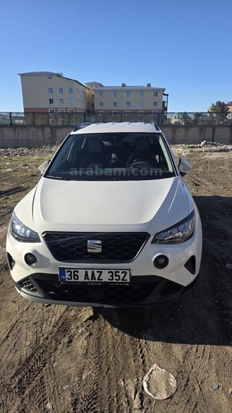 Sahibinden Seat Arona 1.0 EcoTSI Style 2023 Model 50.000 km Beyaz